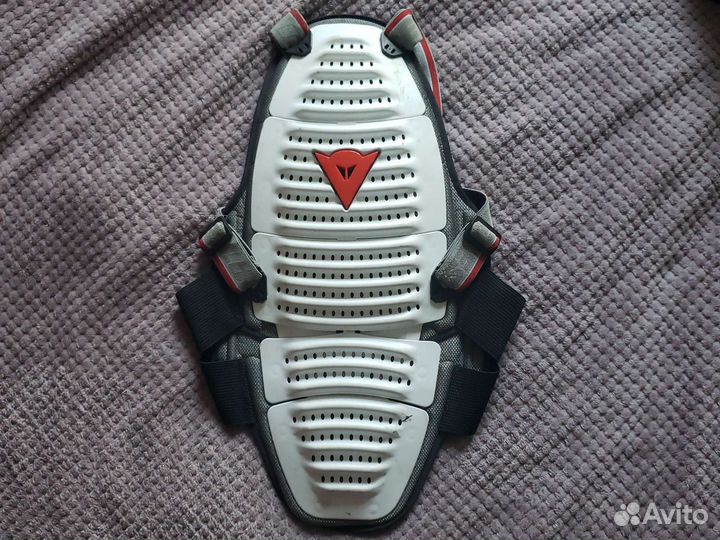Защита спины Dainese