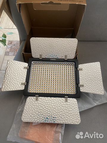 Видеосвет yongnuo 300 iii (3200-5500k)