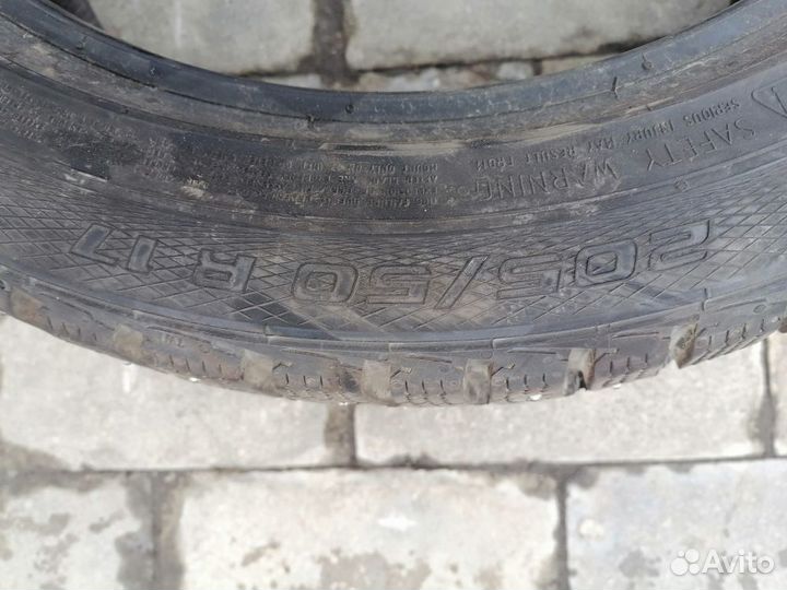 Gislaved Nord Frost 5 205/50 R17 93T
