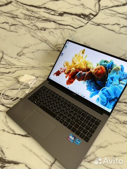 Honor magicbook x16 i5 12450h/16GB / 512 2024