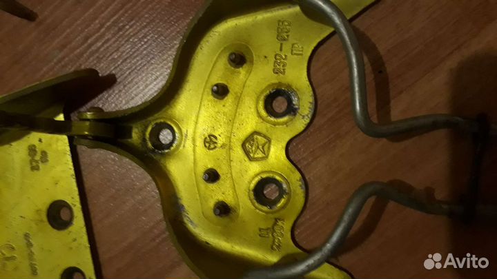 Лыжи с креплениями. СССР