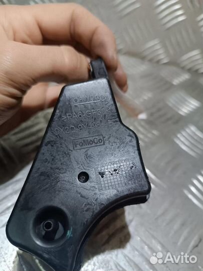 Ресивер пневмоподвески Land Rover Discovery IV 20