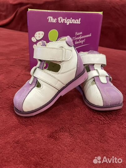 Туфли для девочки 22размер