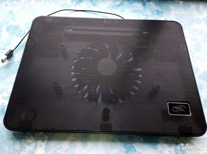 Подставка с охлаждением для ноутбука