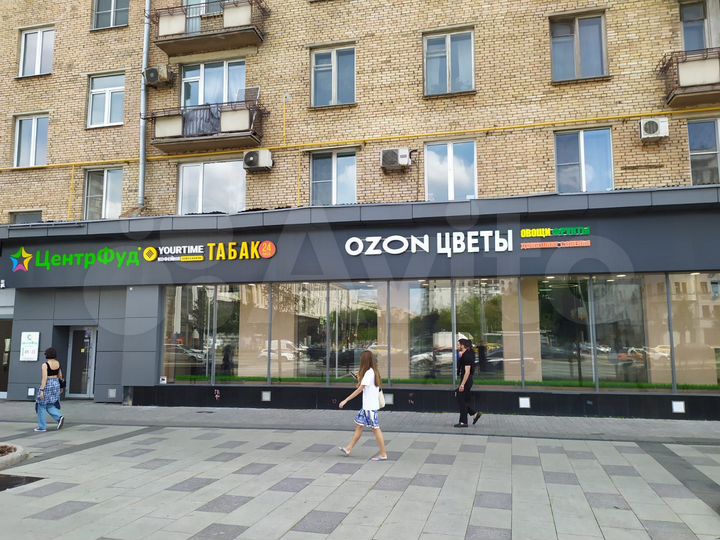 На садовом кольце 230 м² первая линия цоколь