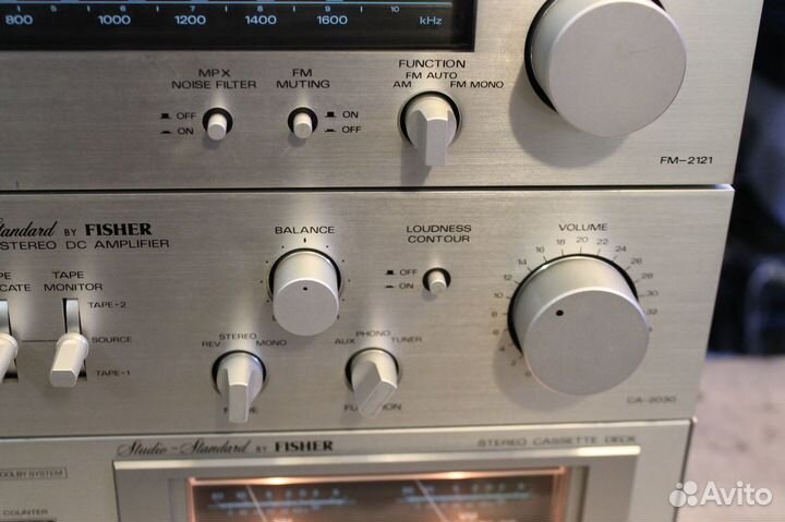 Тюнер Fisher FM 2121