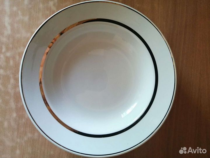 Винтаж большие суповые тарелки 