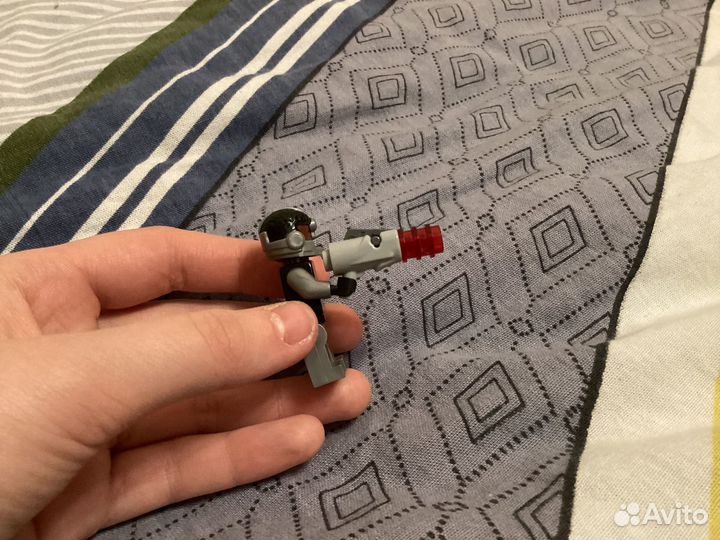 Lego минифигурка киборг оригинал