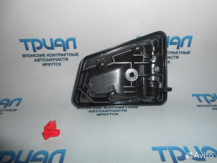 Ручка двери внутренняя передняя левая Escudo TD51W