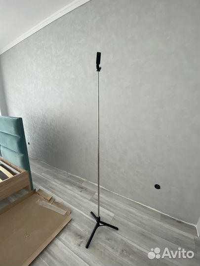 Штатив для телефона с пультом