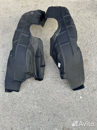 Подкрылки задниие на Toyota Camry 50/55