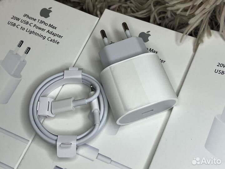 Зарядное устройство на iPhone 20w оригинал