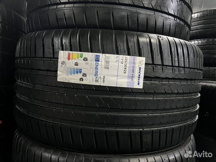 Michelin Pilot Sport 4 SUV 295/35 R23 и 335/30 R23 112Y