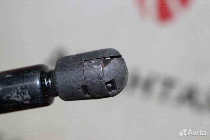 Амортизатор багажника Peugeot 307