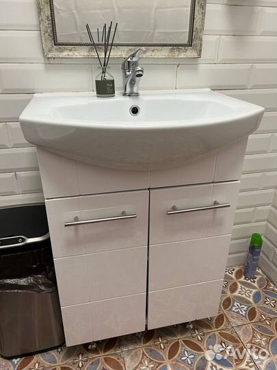 Раковина с тумбой бу