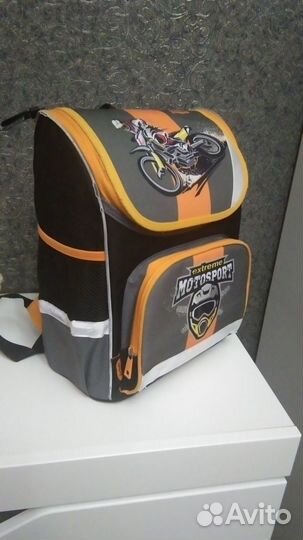 Школьный рюкзак