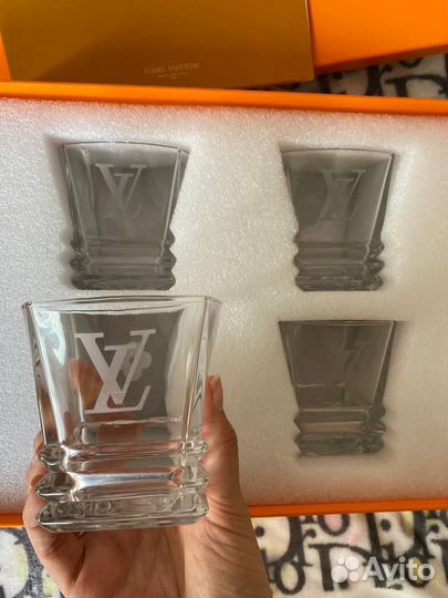 Бокалы стаканы Louis Vuitton