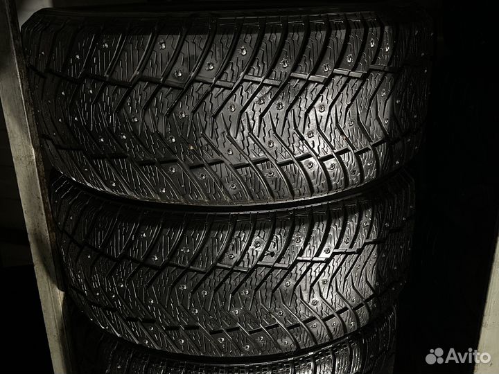 Yokohama IceGuard Stud IG65 235/45 R18
