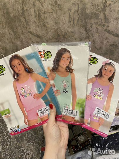 Одежда для девочки пакетом 5-6 лет