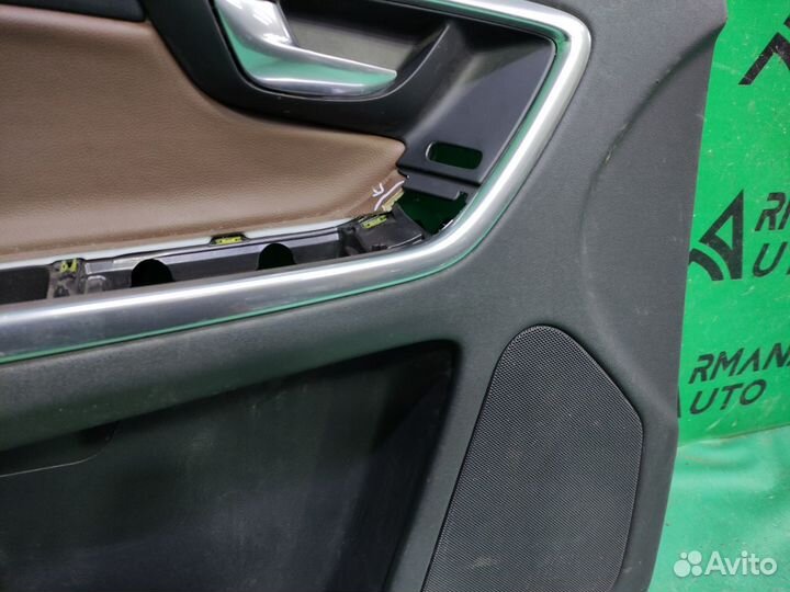 Обшивка двери передняя левая Volvo Xc60 1