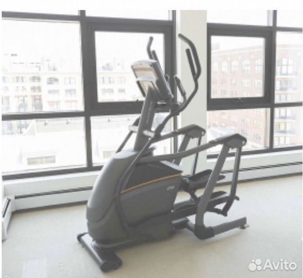 Matrix E30XR Эллиптический эргометр, 2040