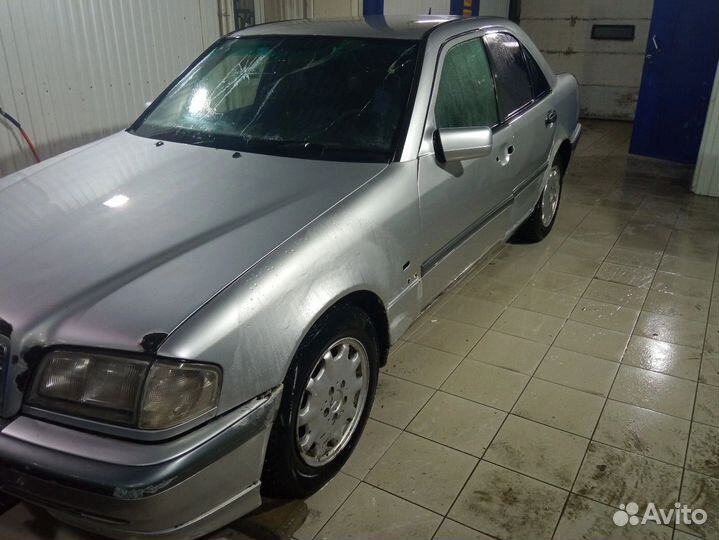 Mercedes-Benz C-класс 1.8 МТ, 1997, 400 000 км