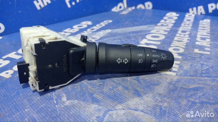 Переключатель поворотов Nissan X-Trail T31