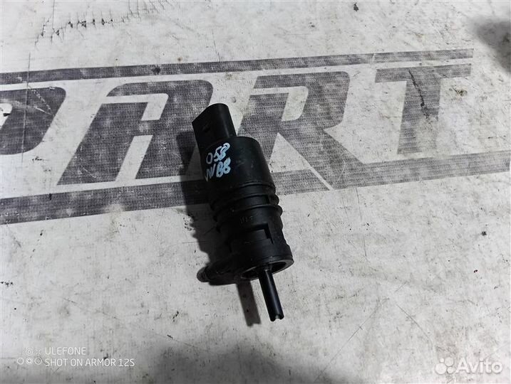 Насос омывателя стекла Volkswagen Passat B8 1.4