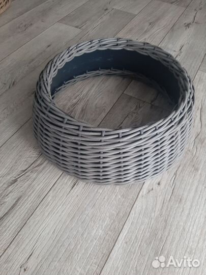 Юбка под ёлку плетенная из ротанга