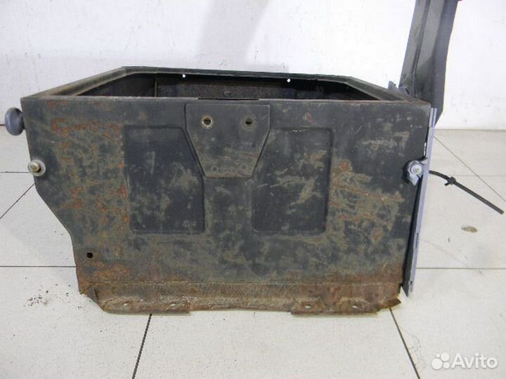 Ящик под инструмент