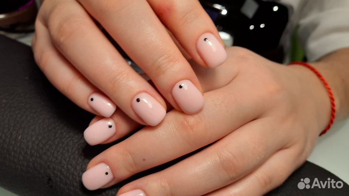 Модель на маникюр с покрытием