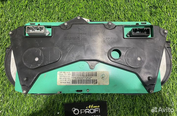 Панель приборов Renault Logan 1