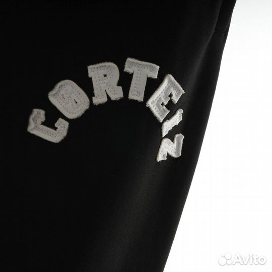 Спортивные штаны corteiz черные приятные к телу