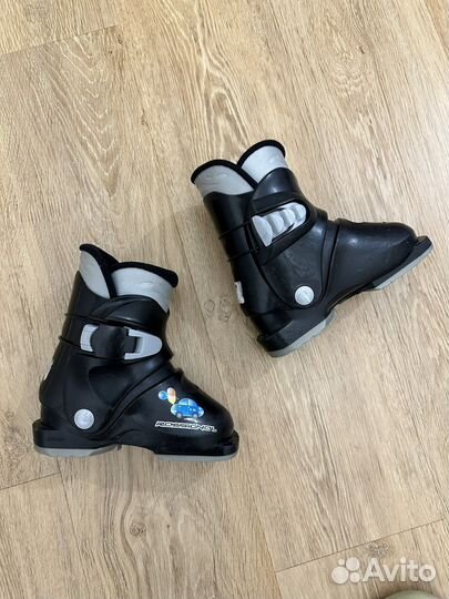 Горнолыжные ботинки детские