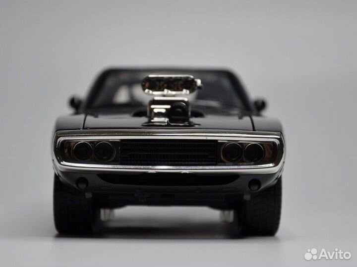 Модель автомобиля Dodge Charger R/T