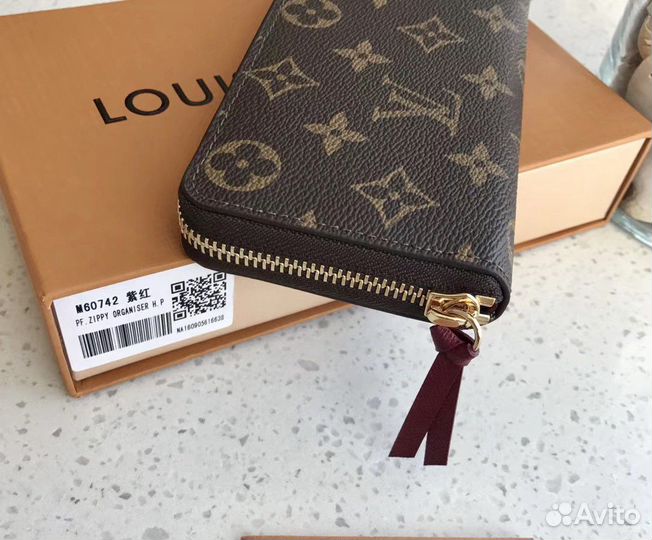 Кошелек Louis Vuitton