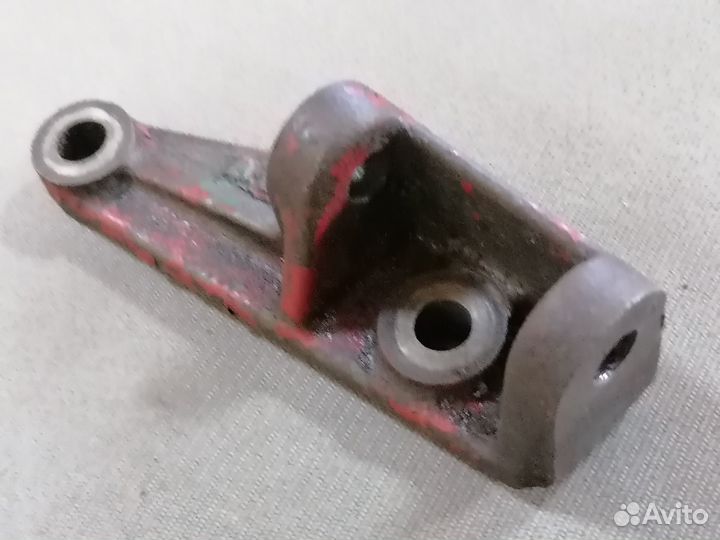 Кронштейн генератора Mazda 323 E5 1.5 1980-1989