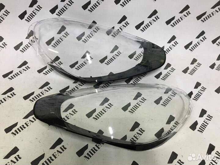 Правое стекло фары Porsche Cayenne II 958 14-18