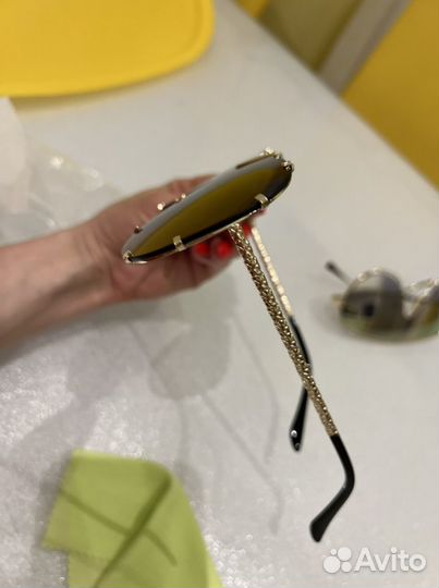 Солнечные очки женские