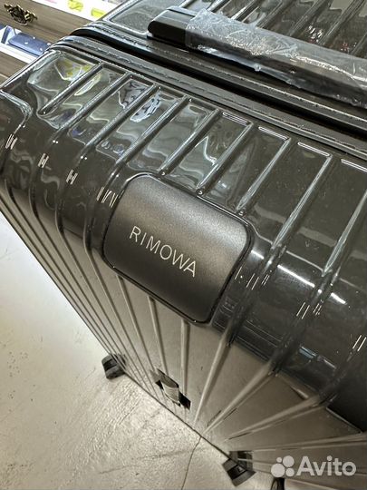 Чемодан Rimova