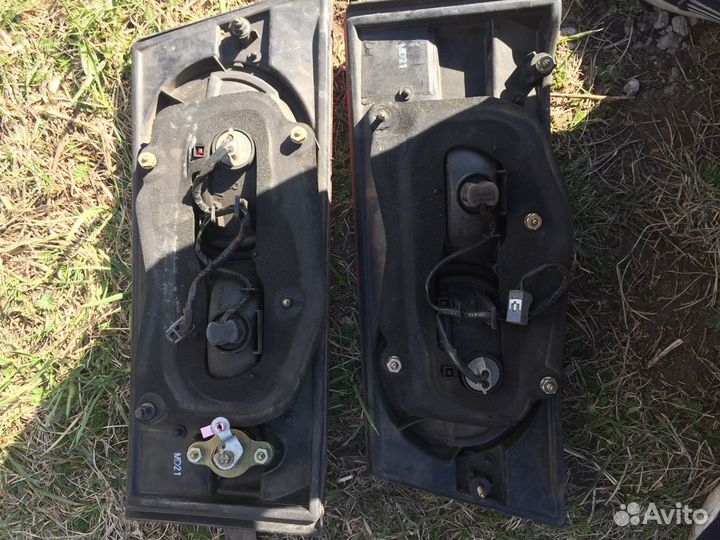 Задние фары Toyota Vista