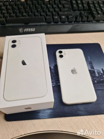 iPhone 11, 64 ГБ