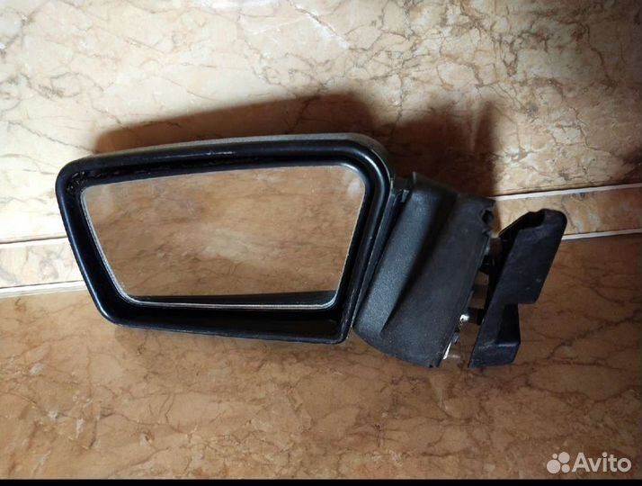 Зеркало автомобильное