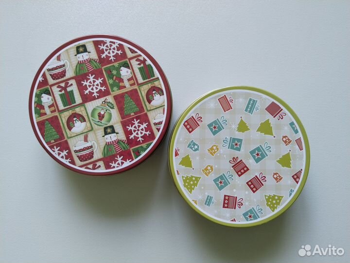 Новогодние металлические коробки