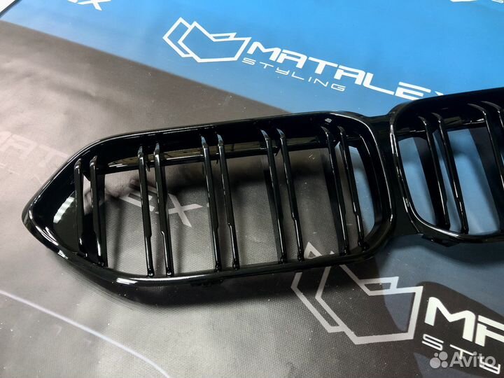 Решетка радиатора BMW F44 M глянец