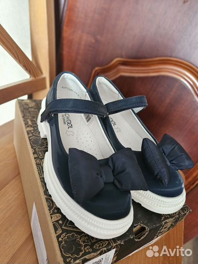 Туфли для девочки в школу