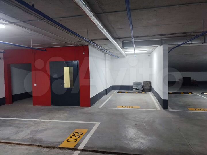 Машиноместо, 14 м²