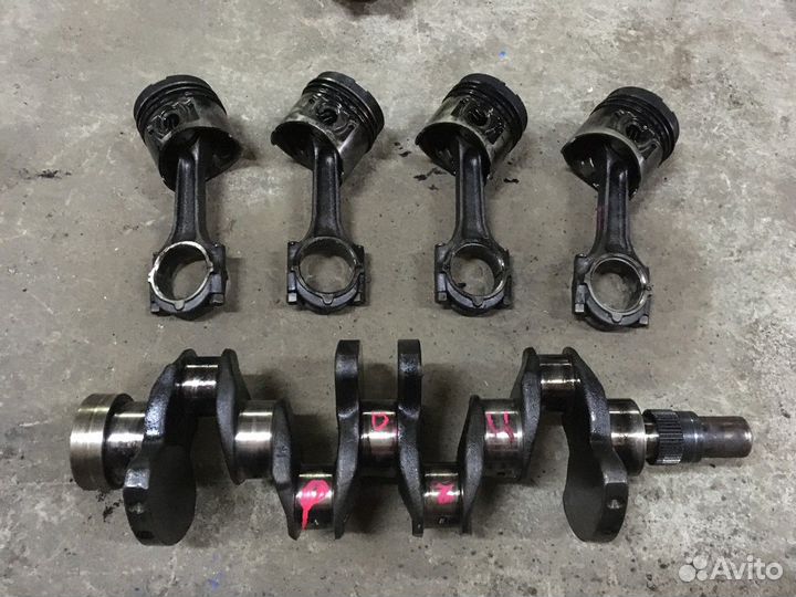Шатуны (поршневая группа) (Hyundai H200)