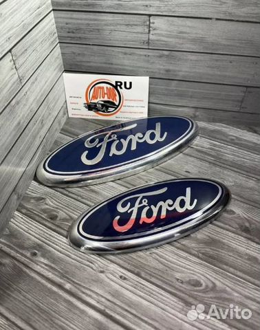 Эмблема Ford Focus