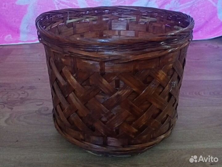 Корзина плетеная